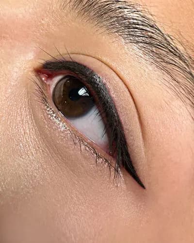 Eyelash lifting for curled lashes Before and after