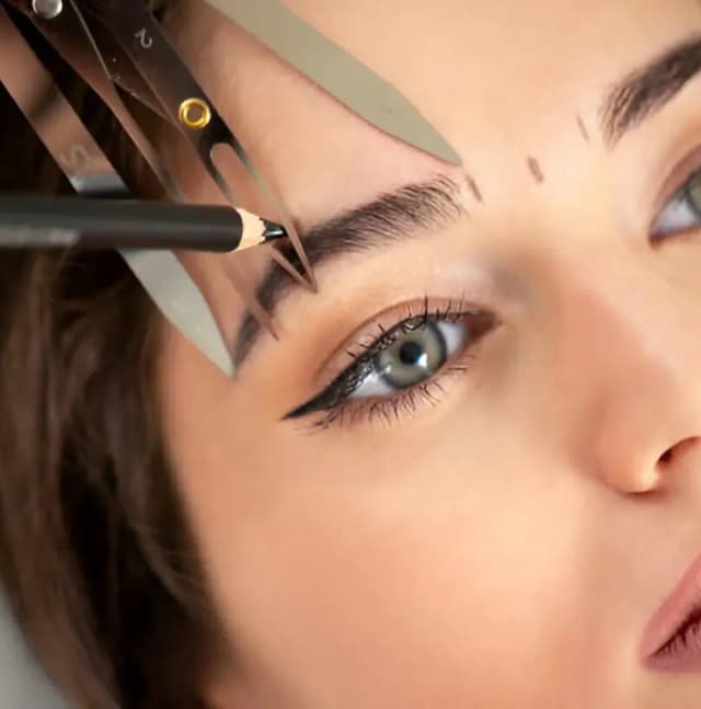 Elora PMU Eye Lash Lifting